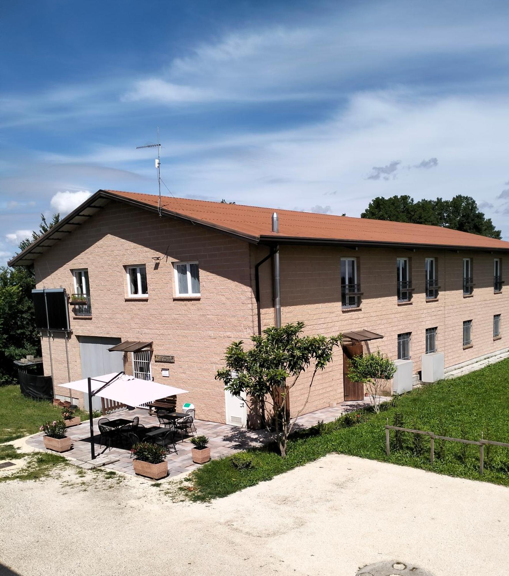 Agriturismo Campi Di Grano Ронкаде Екстериор снимка